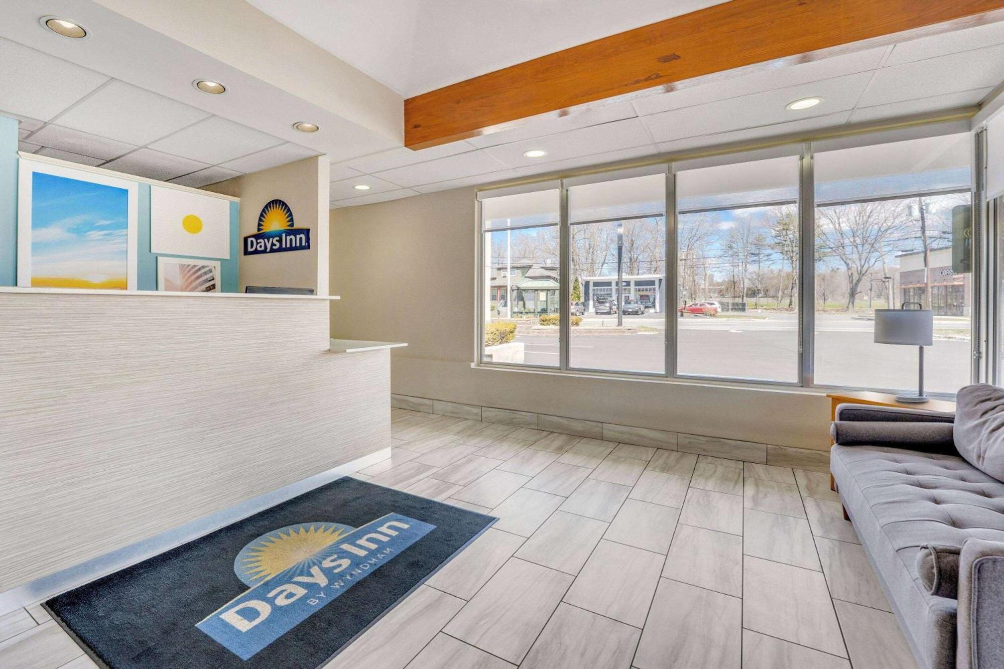 Days By Wyndham Suny Motel Albany