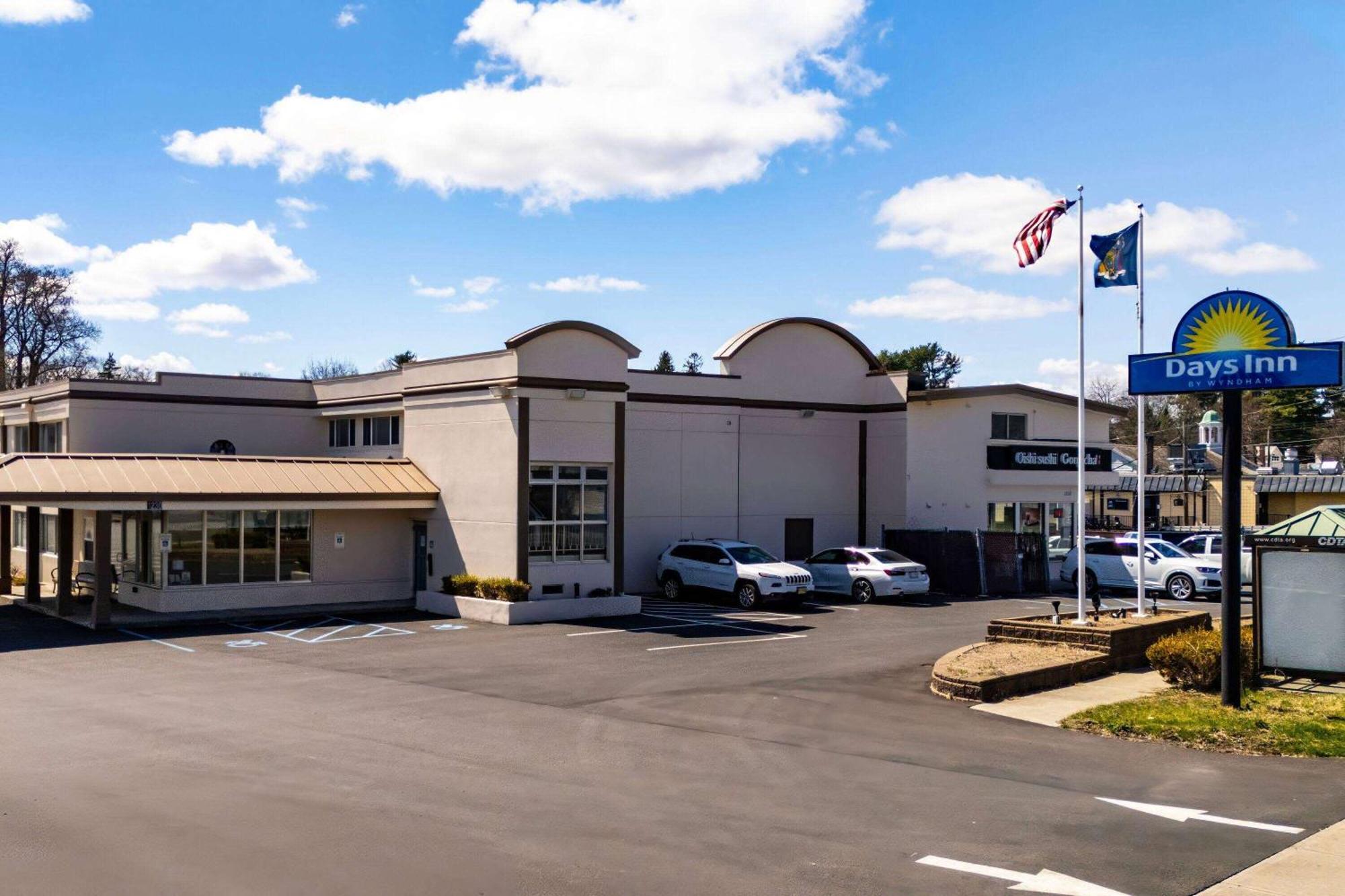 Days By Wyndham Suny Motel